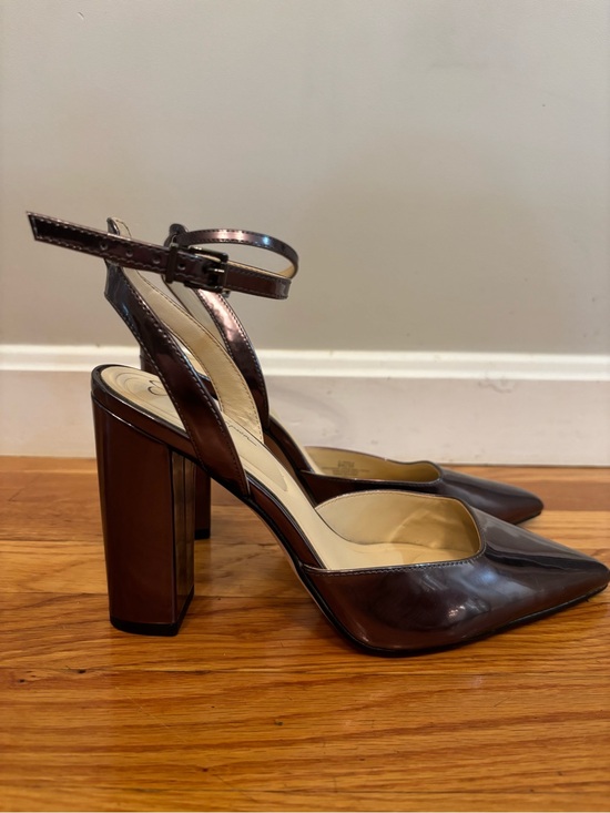 Jessica Simpson Shoes - Jessica Simpson Metallic Silver Pointed 4 Inch
Block Heel Pumps